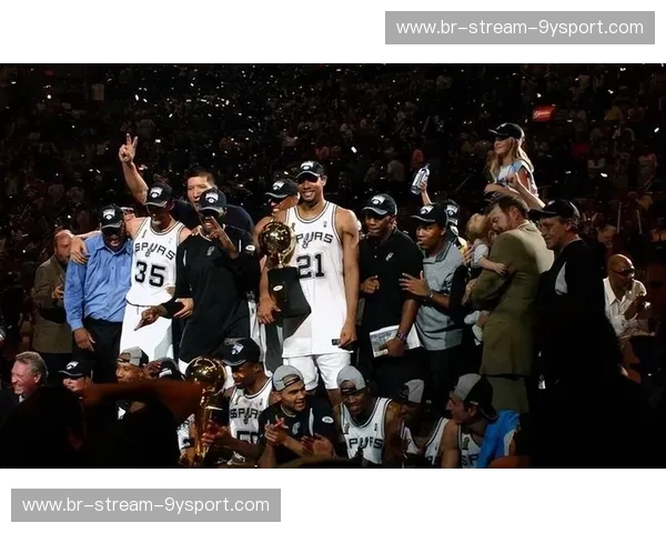 所谓经典的宿命:热火与马刺G1,那一夜我们读懂了“纯粹” 所谓经典的宿命:热火与马刺G1,那一夜我们读懂了“纯粹”